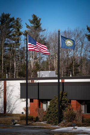 25 ft. Fiberglass Flagpole with Internal Cable Halyard